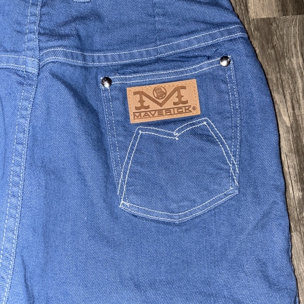 VINTAGE 70s Maverick long Jean shorts - woman’s size 25 waist excellent cond - Picture 2 of 7